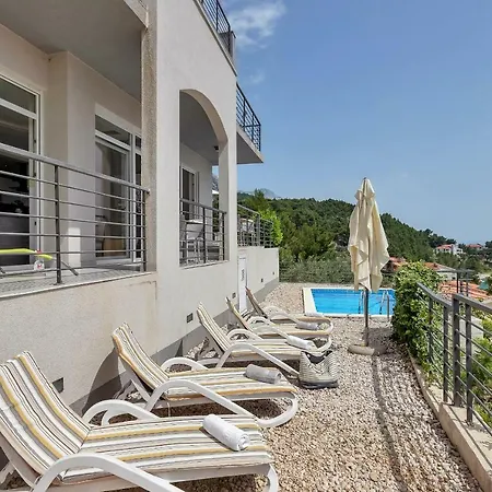 Mili Exclusive Apartament Brela